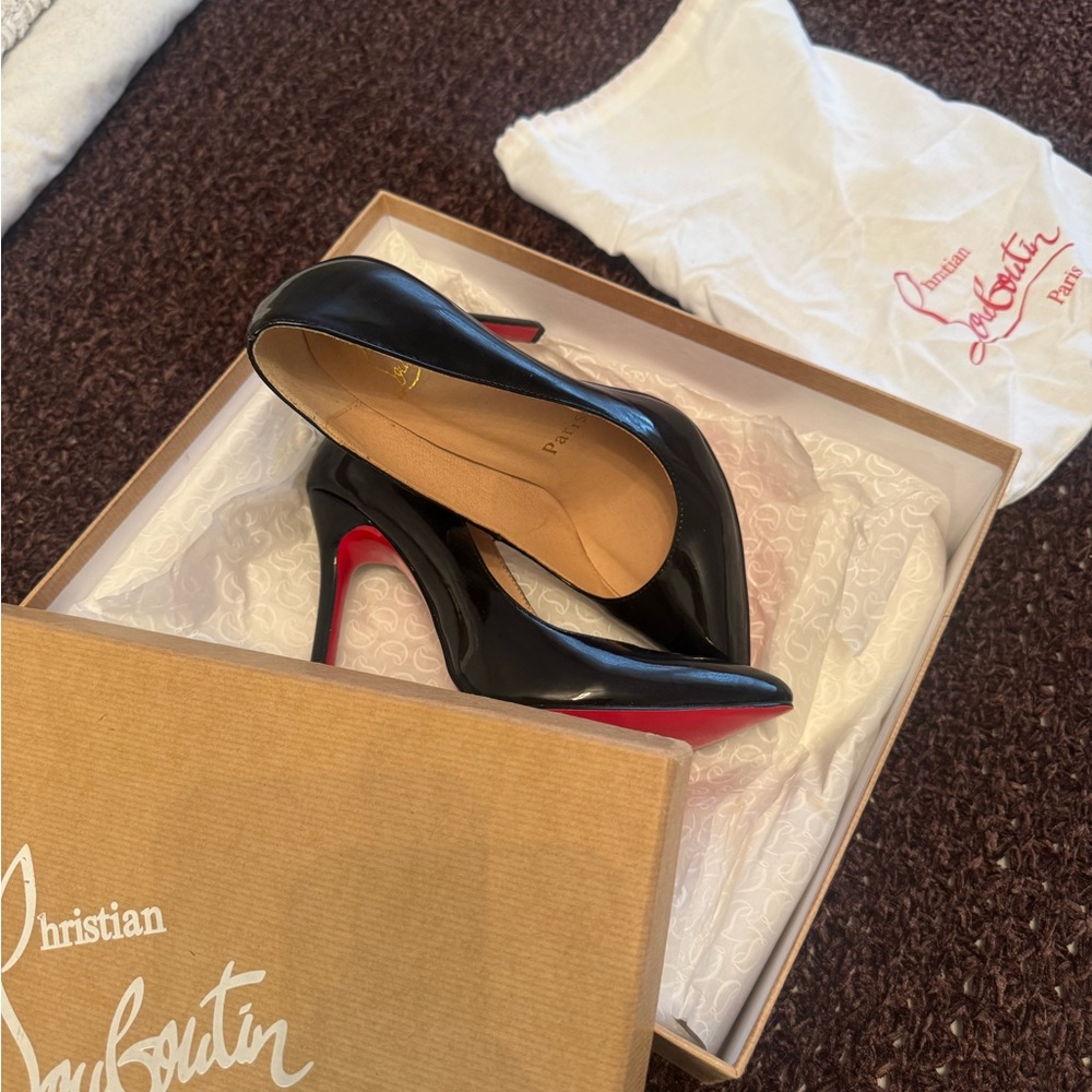 Black Red Bottoms